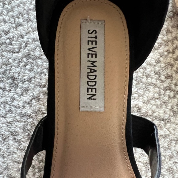 STEVE MADDEN BLACK PLATFORM SANDALS! - Picture 4 of 4